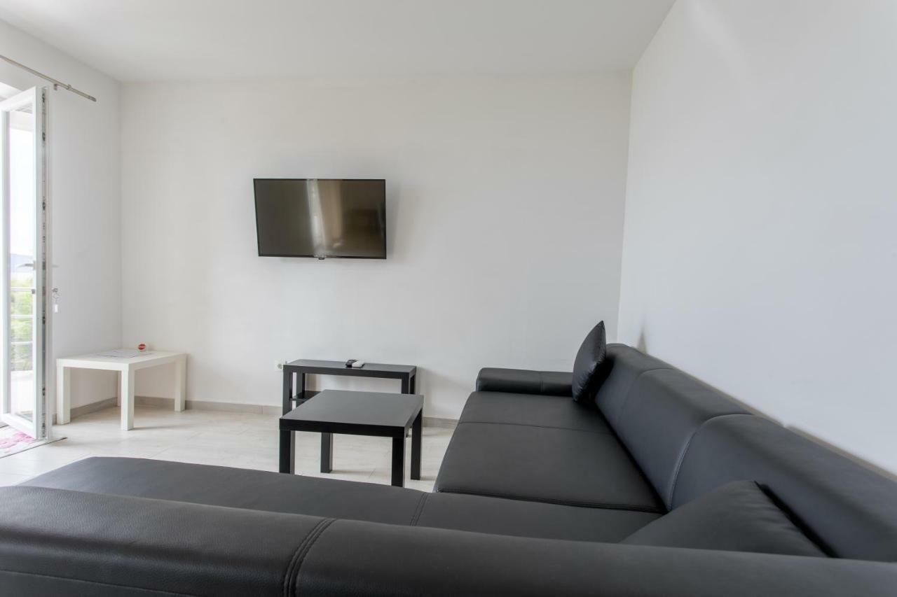 Apartmani Marija Jakir Brela Exterior foto