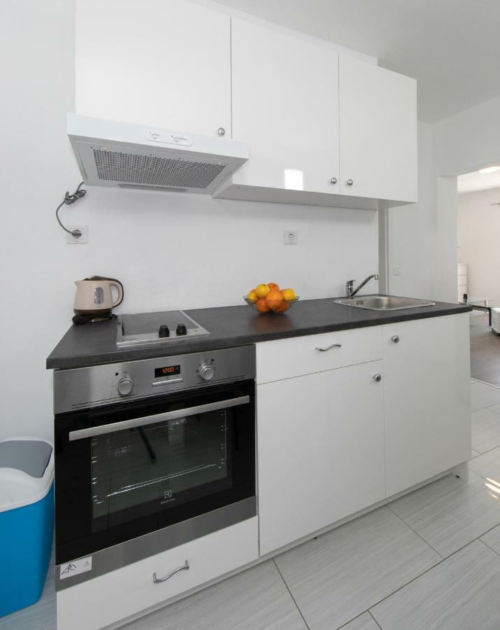 Apartmani Marija Jakir Brela Exterior foto